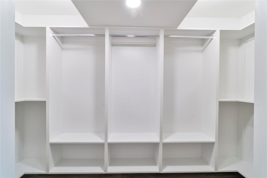 Anchor Bay Club - Residential