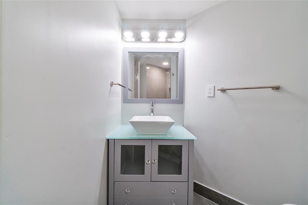 Anchor Bay Club - Residential