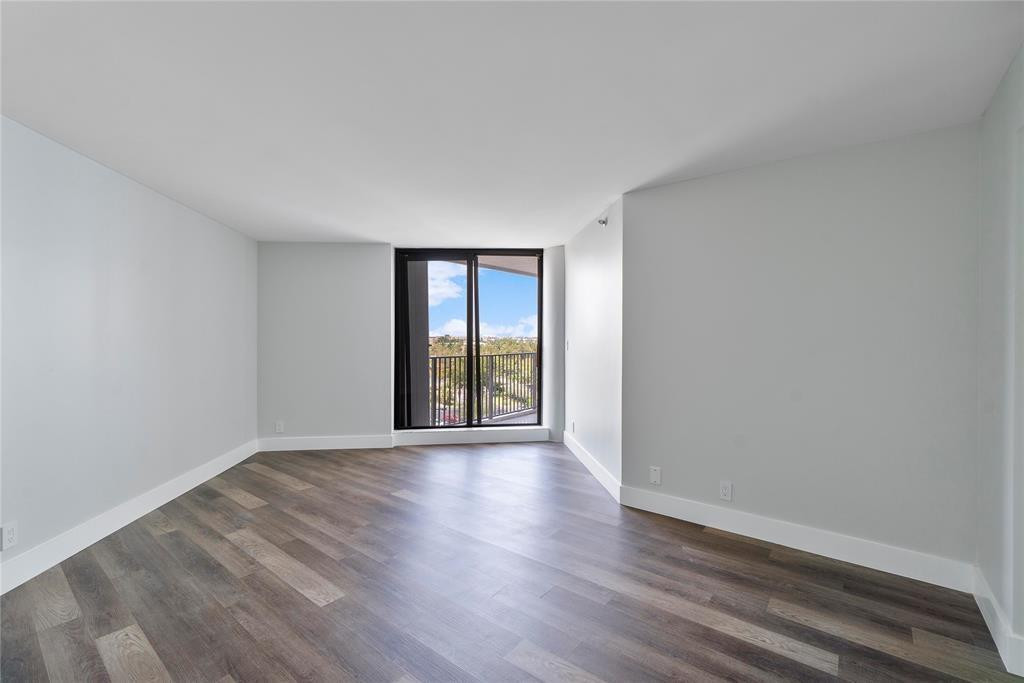 Anchor Bay Club - Residential