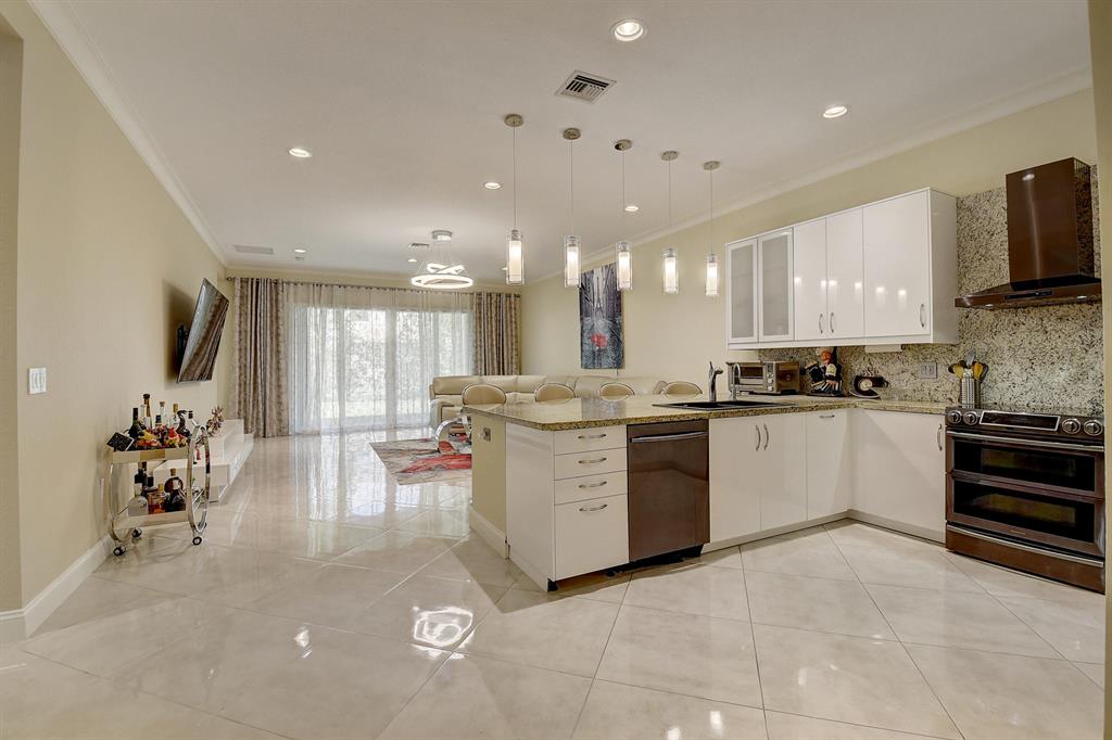 TRAILS AT CANYON - Residential