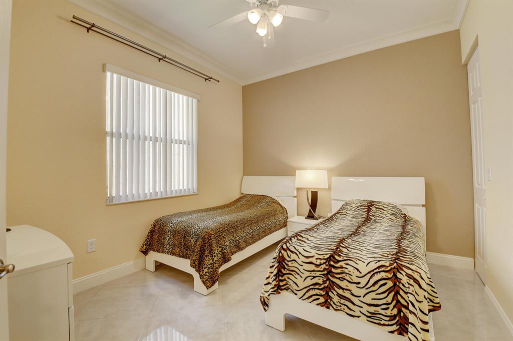 TRAILS AT CANYON - Residential