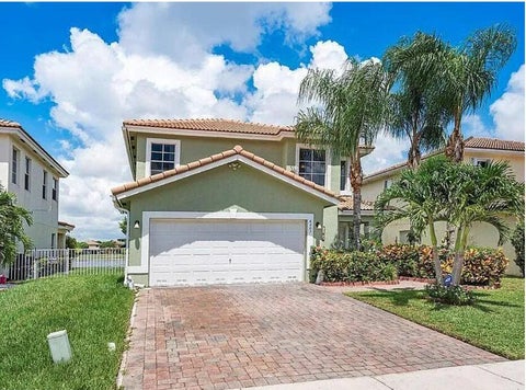 Photo of 6207 ADRIATIC Way, West Palm Beach, FL 33413 (MLS # B26090517)