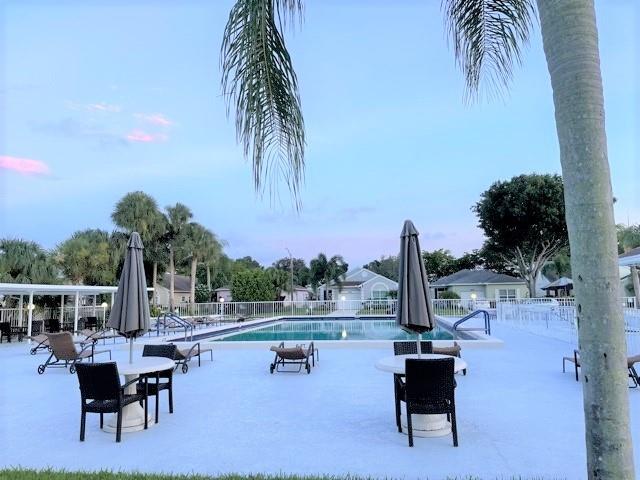 PINE RIDGE AT DELRAY - Residential