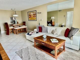 GABRIEL TOWERS CONDO - Residential