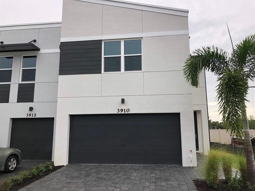 Photo of 3910 SE Caladium Court, Stuart, FL 34997 (MLS # R10747839)