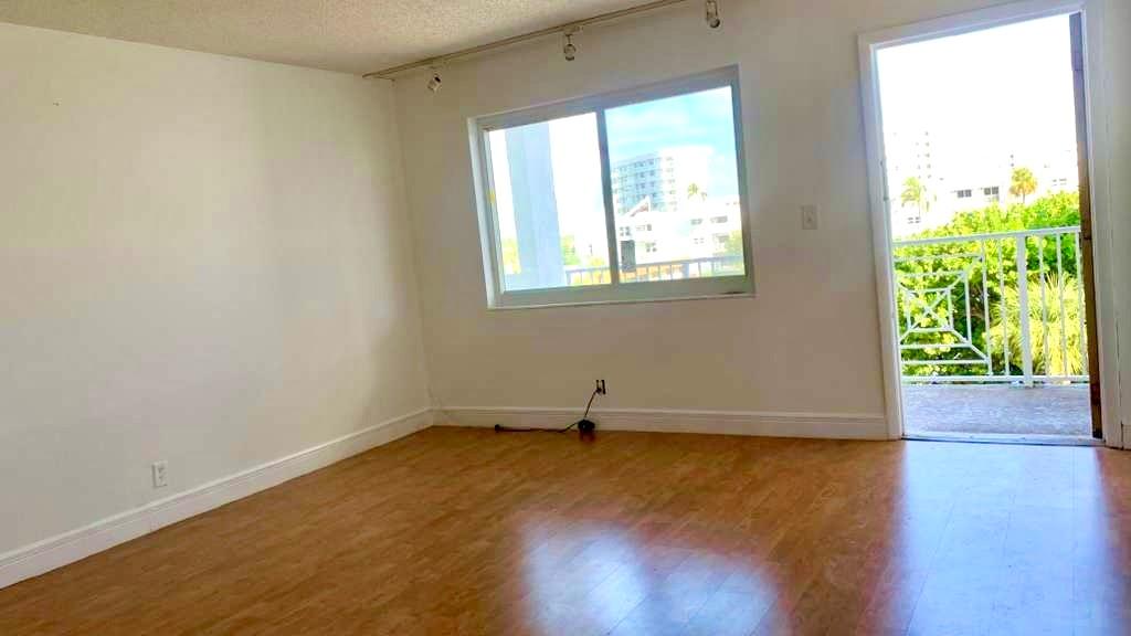 2860 NE 14th Street Cswy 405 D