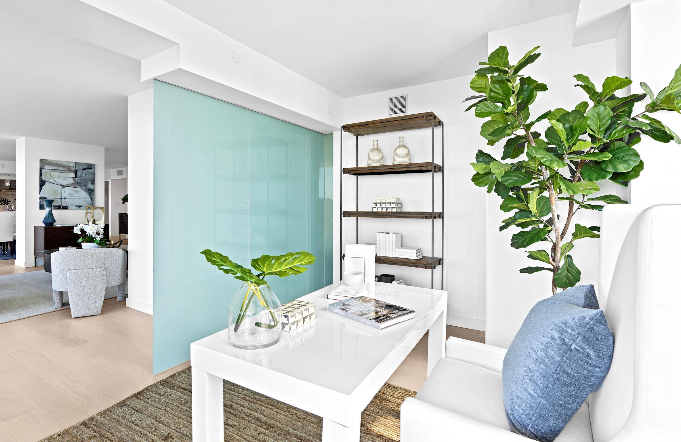 The Plaza of the Palm Bea - Residential