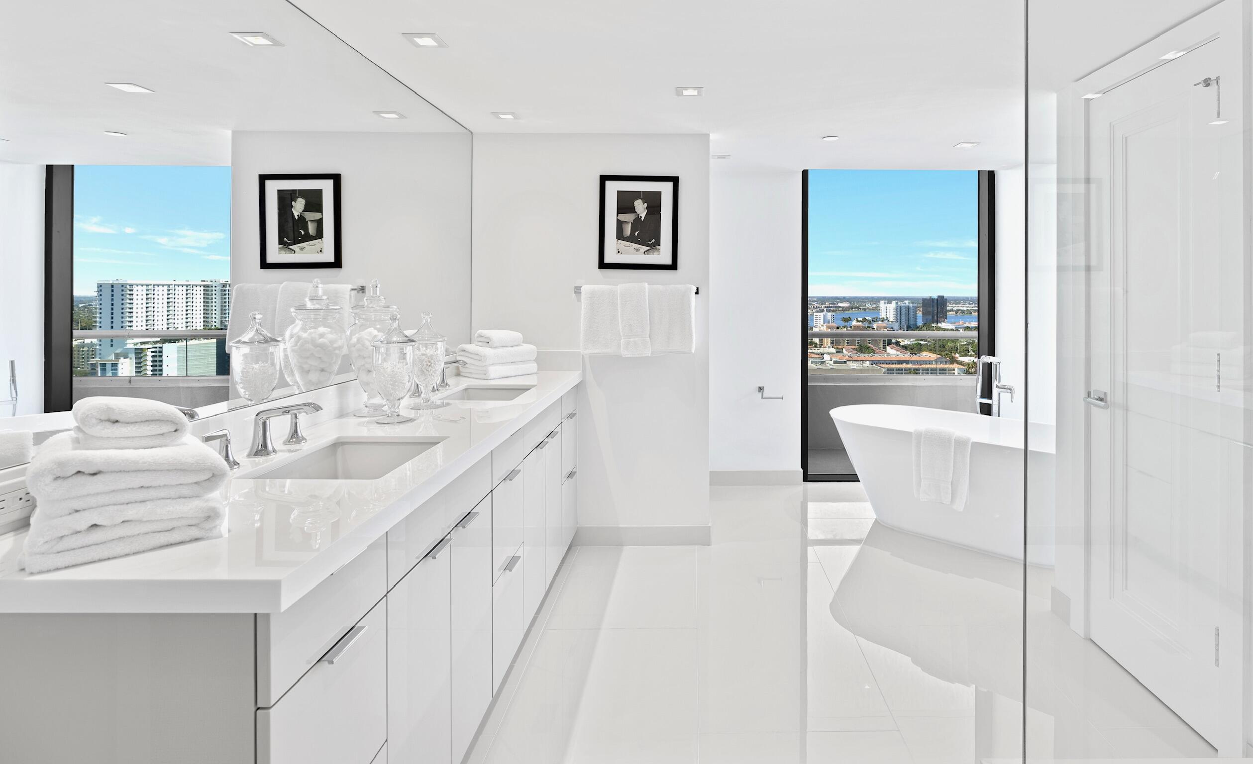 The Plaza of the Palm Bea - Residential