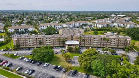 9355 SW 8th Street Unit 320, Boca Raton, FL MLS: R11074774