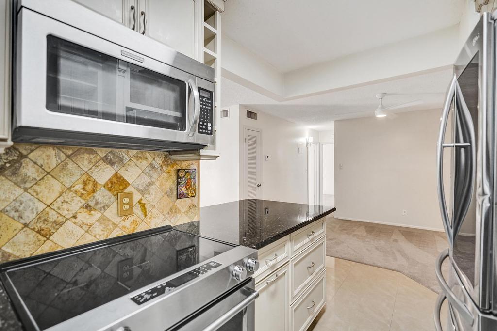 BOCA LINDA CONDO - Residential