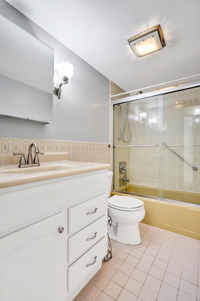 BOCA LINDA CONDO - Residential