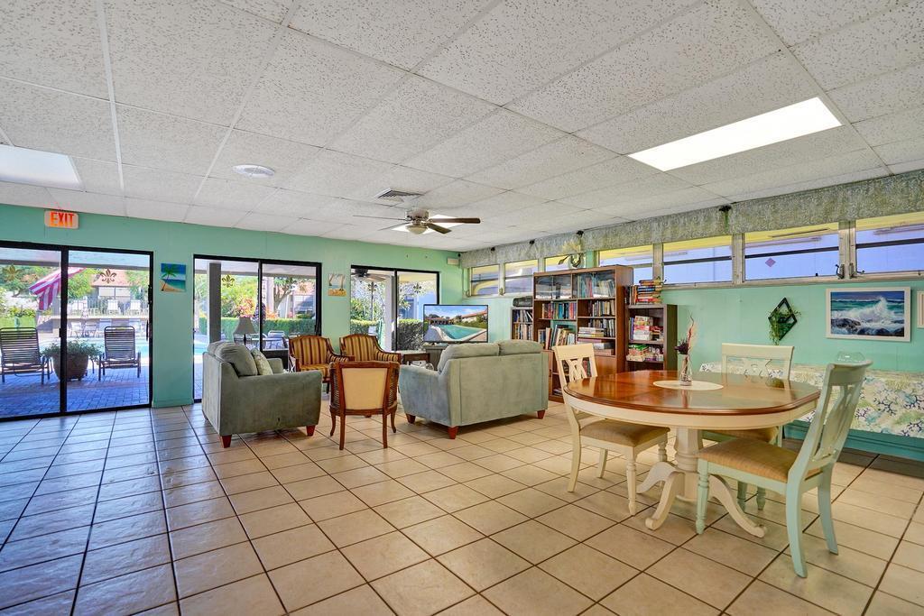 BOCA LINDA CONDO - Residential