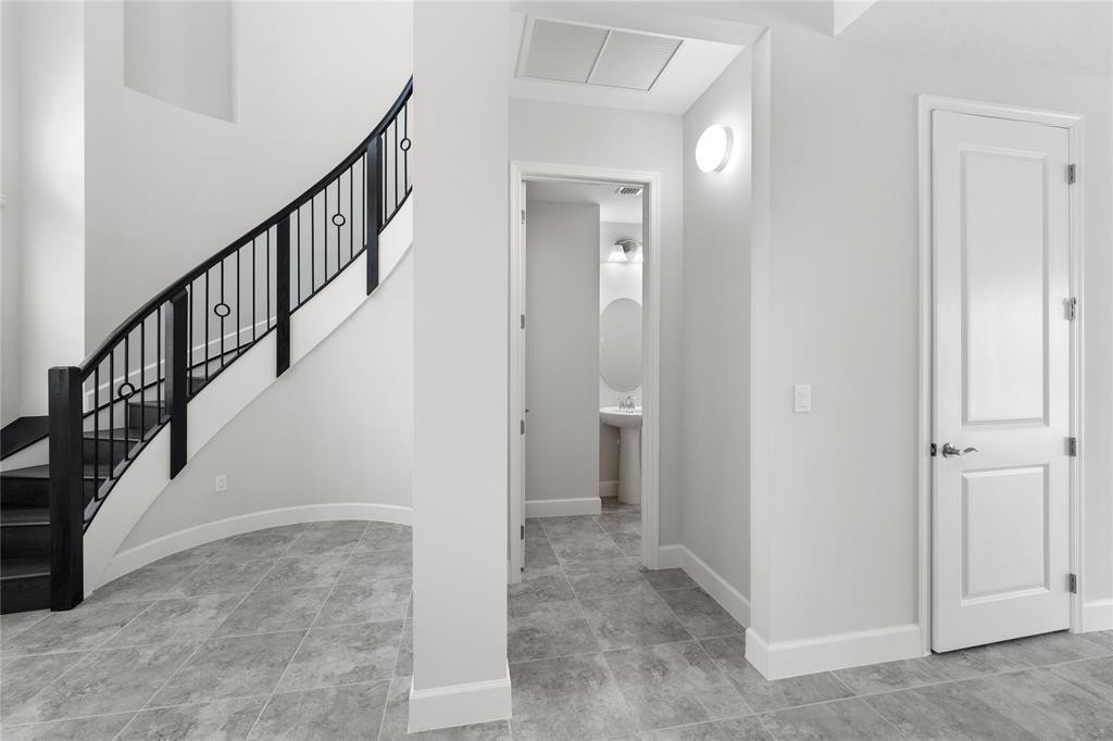 ORCHARDS OF WESTLAKE - Residential Lease