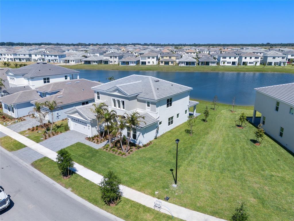 ORCHARDS OF WESTLAKE - Residential Lease