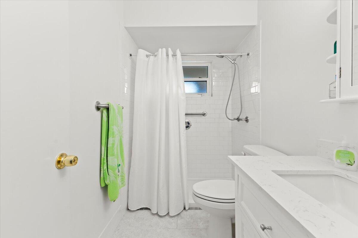 RIO VISTA VILLAS - Residential