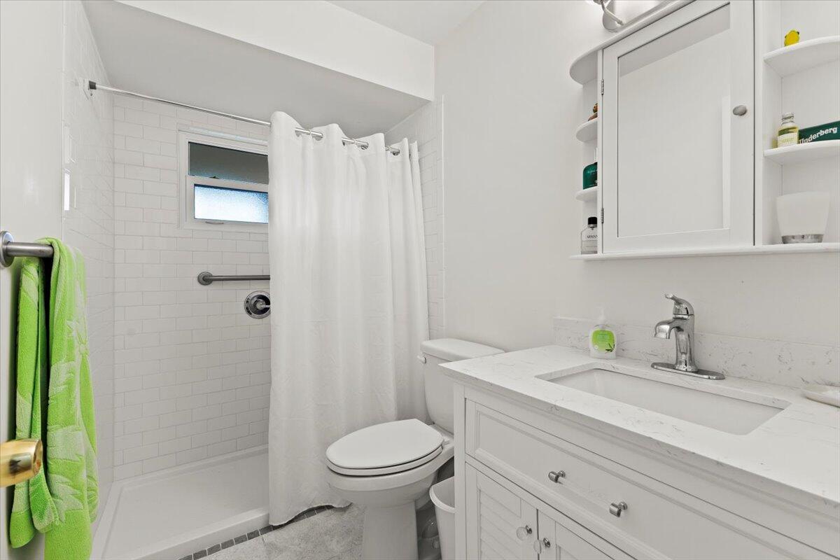 RIO VISTA VILLAS - Residential