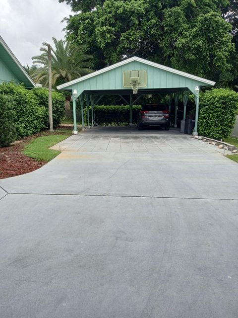 A home in Port St Lucie