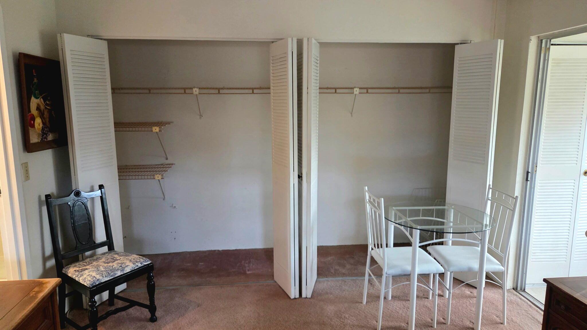 KINGS POINT SAXONY CONDOS - Residential