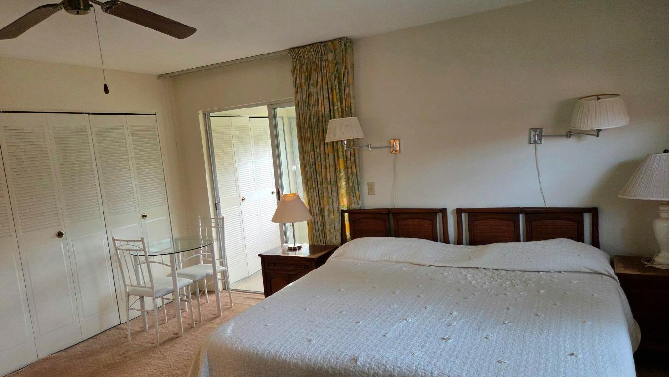 KINGS POINT SAXONY CONDOS - Residential