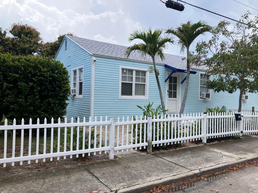 Live the South Florida lifestyle in this adorable 2BR/1BA cottage-style duplex near downtown Lake Worth Beach! Just a short distance to local shops, restaurants, golf, parks, and the beach. This cozy unit offers washer/dryer hookups, a fenced-in yard perfect for pets, and includes water and lawn care in the rent. Pet-friendly and full of charm—schedule your showing today!