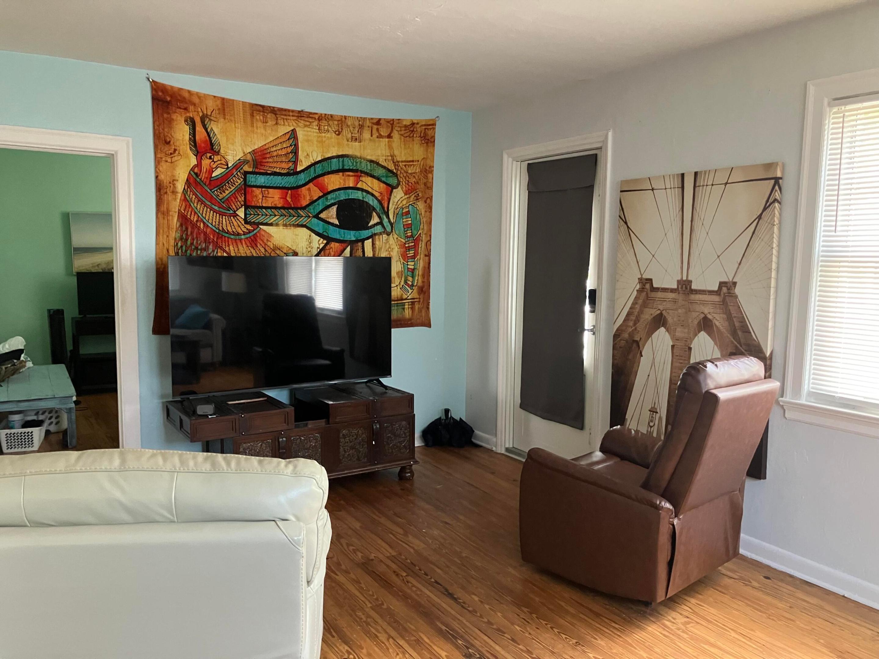 LAKE WORTH TOWN OF - Residential Lease