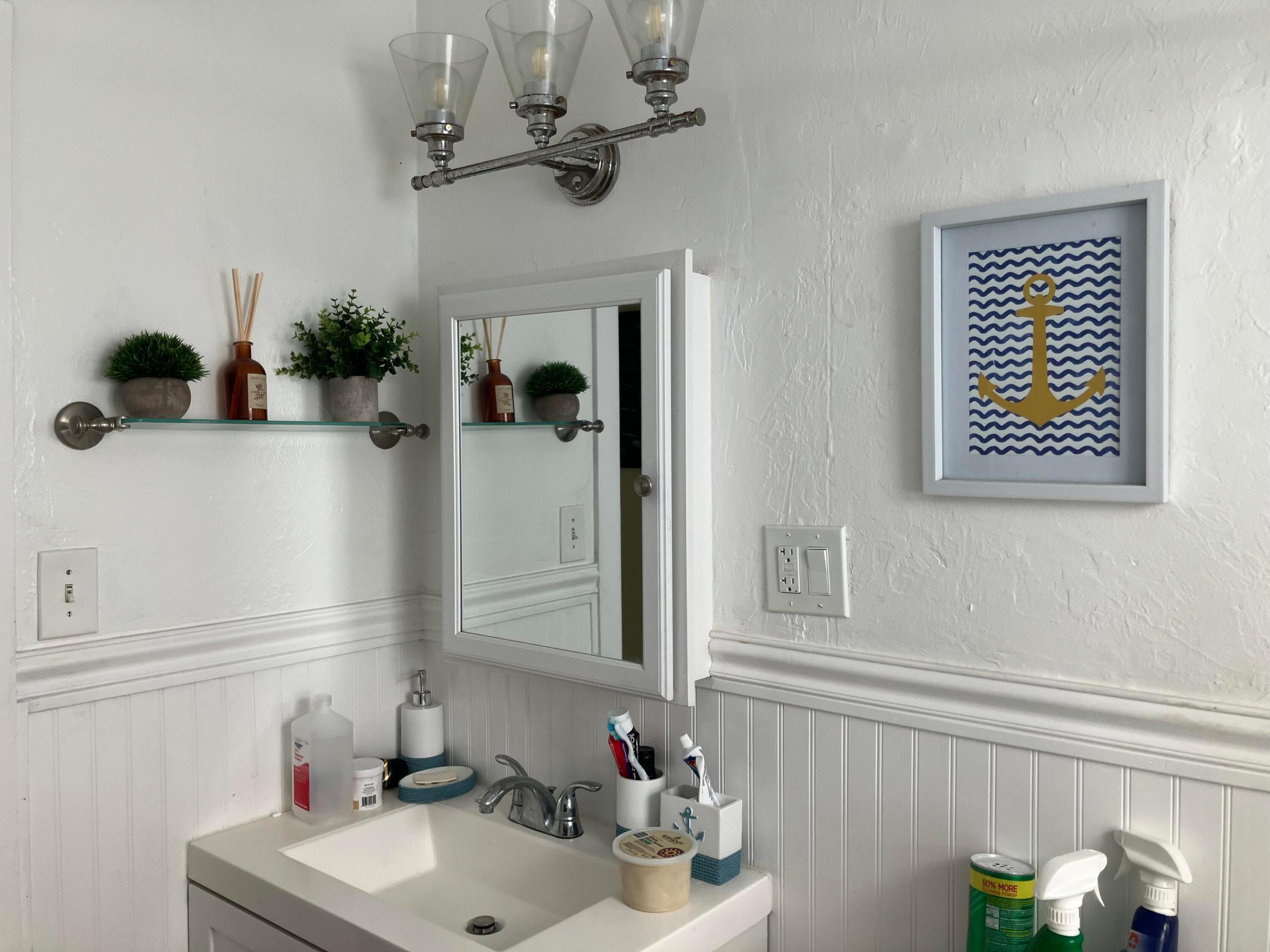 LAKE WORTH TOWN OF - Residential Lease