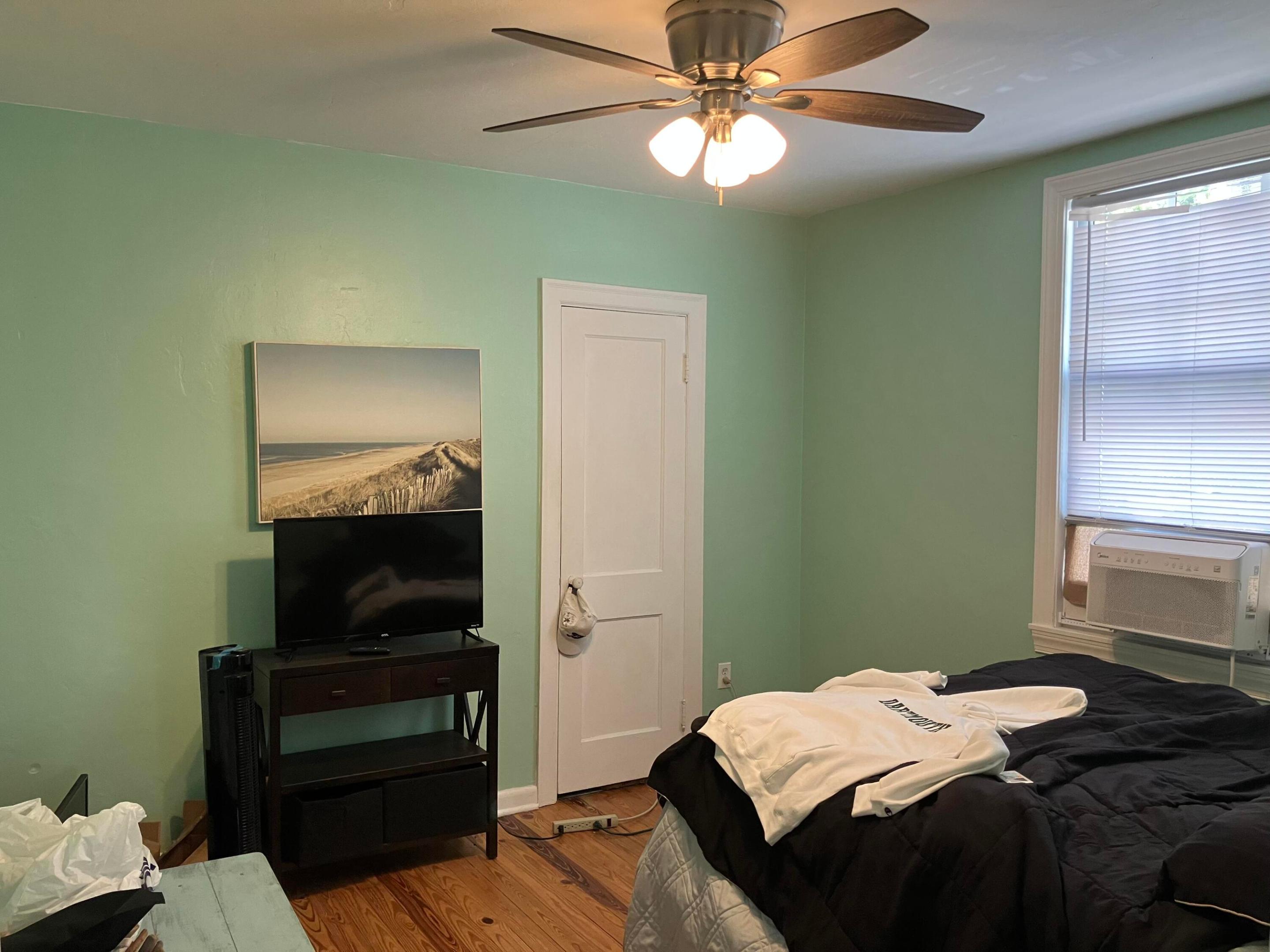 LAKE WORTH TOWN OF - Residential Lease