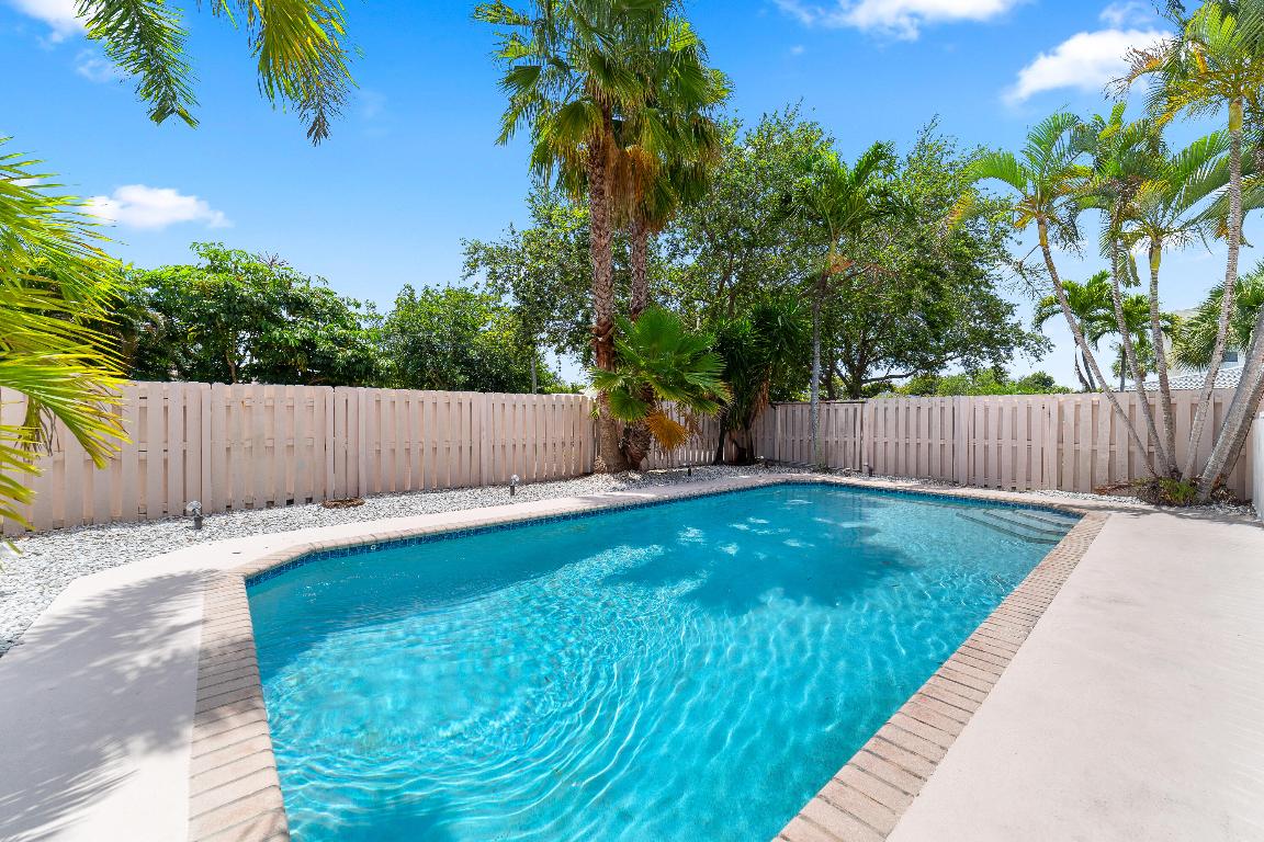 CORAL RIDGE LANDINGS CONDO - Residential