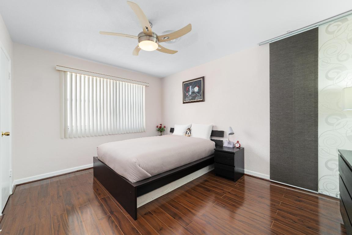 CORAL RIDGE LANDINGS CONDO - Residential