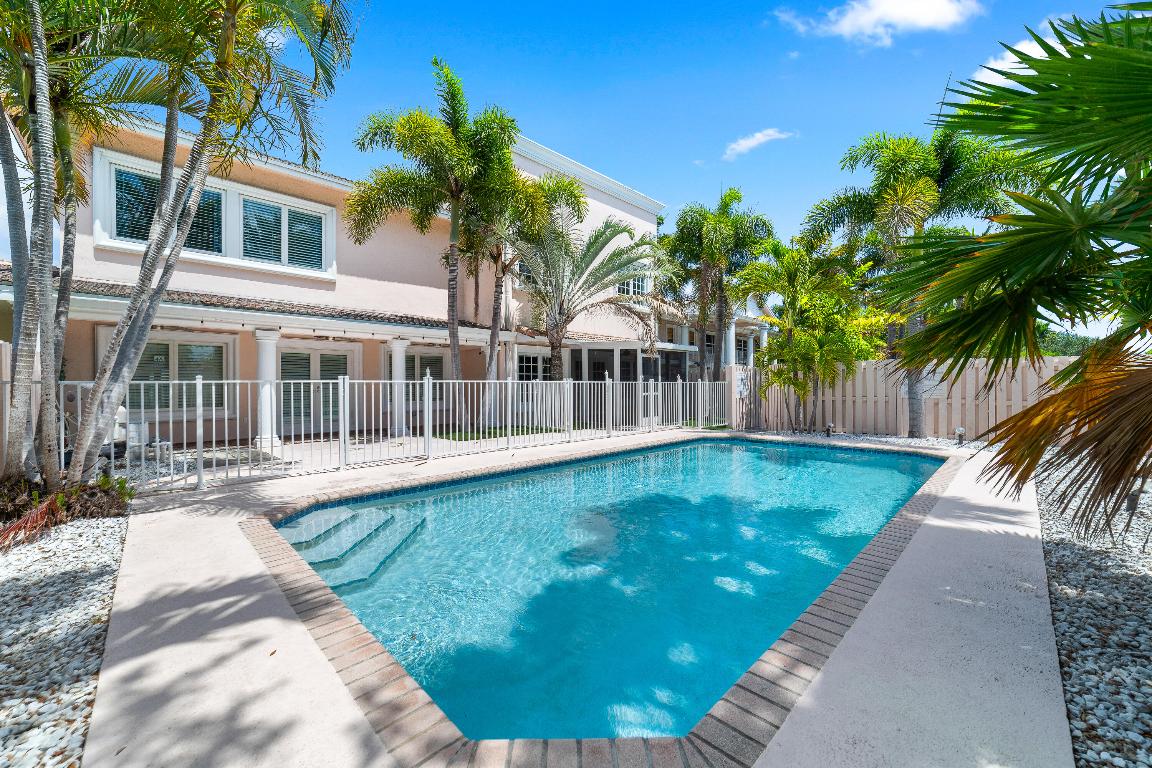 CORAL RIDGE LANDINGS CONDO - Residential