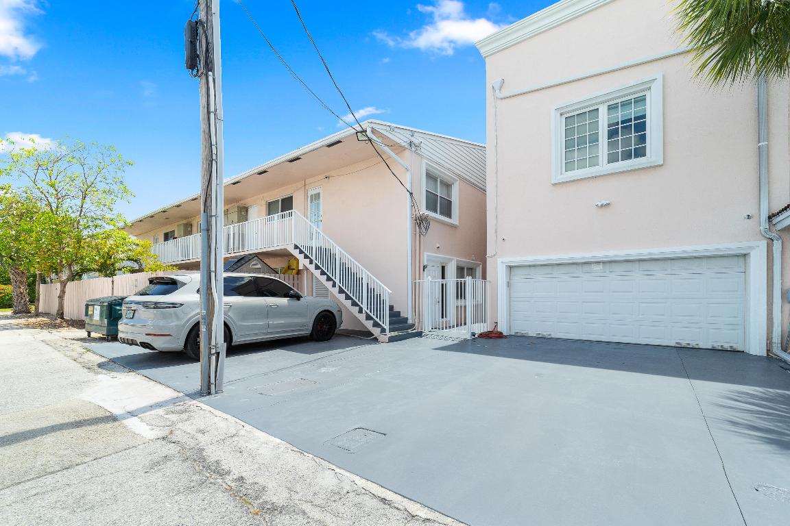 CORAL RIDGE LANDINGS CONDO - Residential