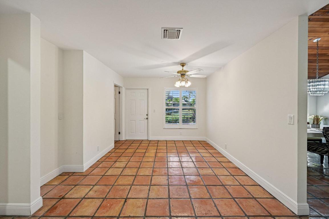 PINEWOOD GROVE OF WELLINGTON - Residential