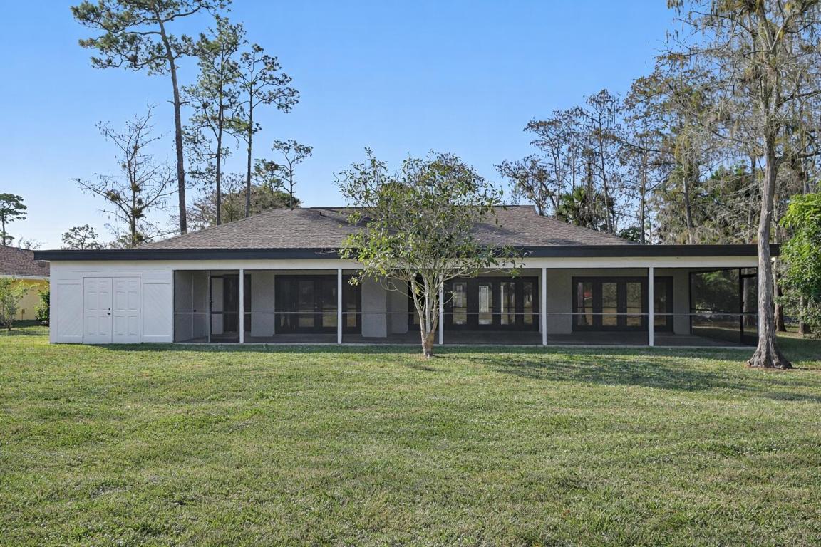 PINEWOOD GROVE OF WELLINGTON - Residential