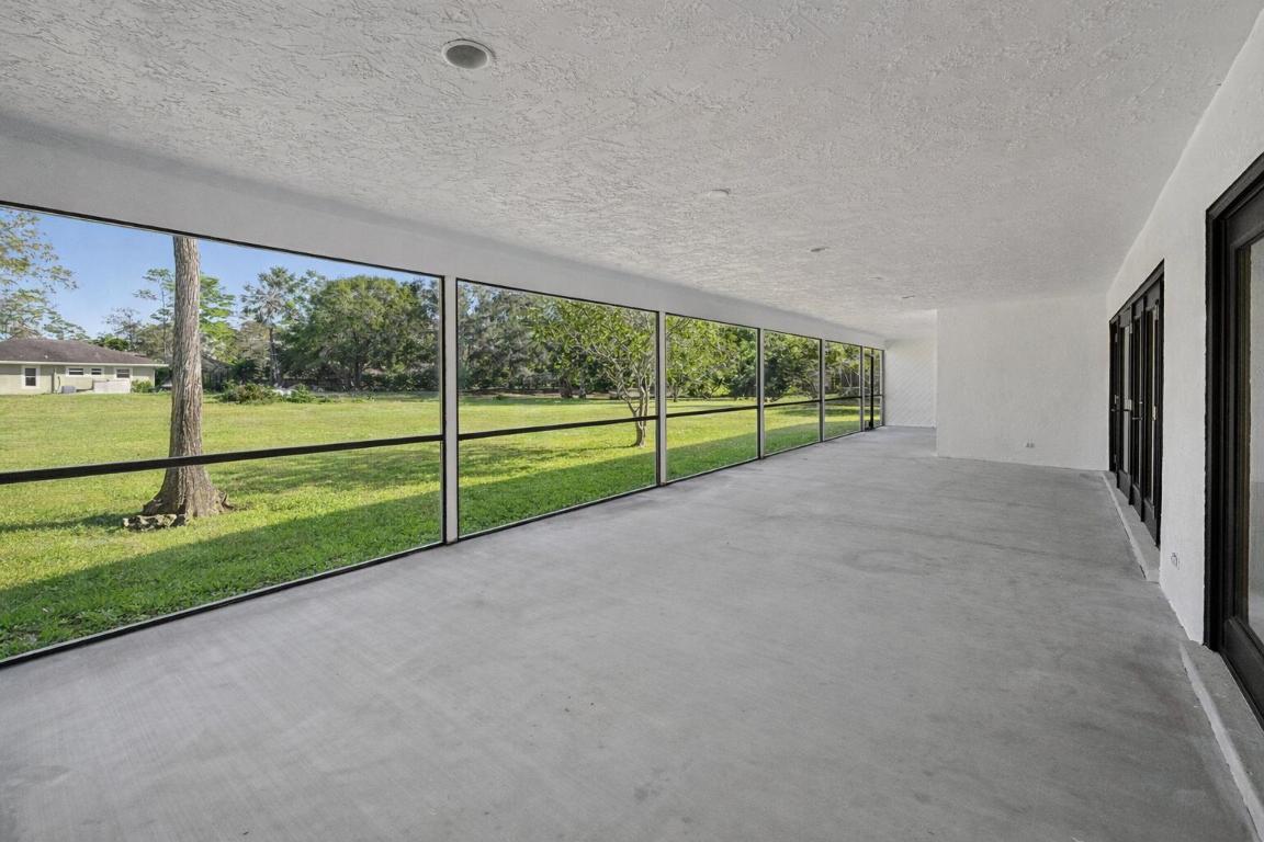 PINEWOOD GROVE OF WELLINGTON - Residential