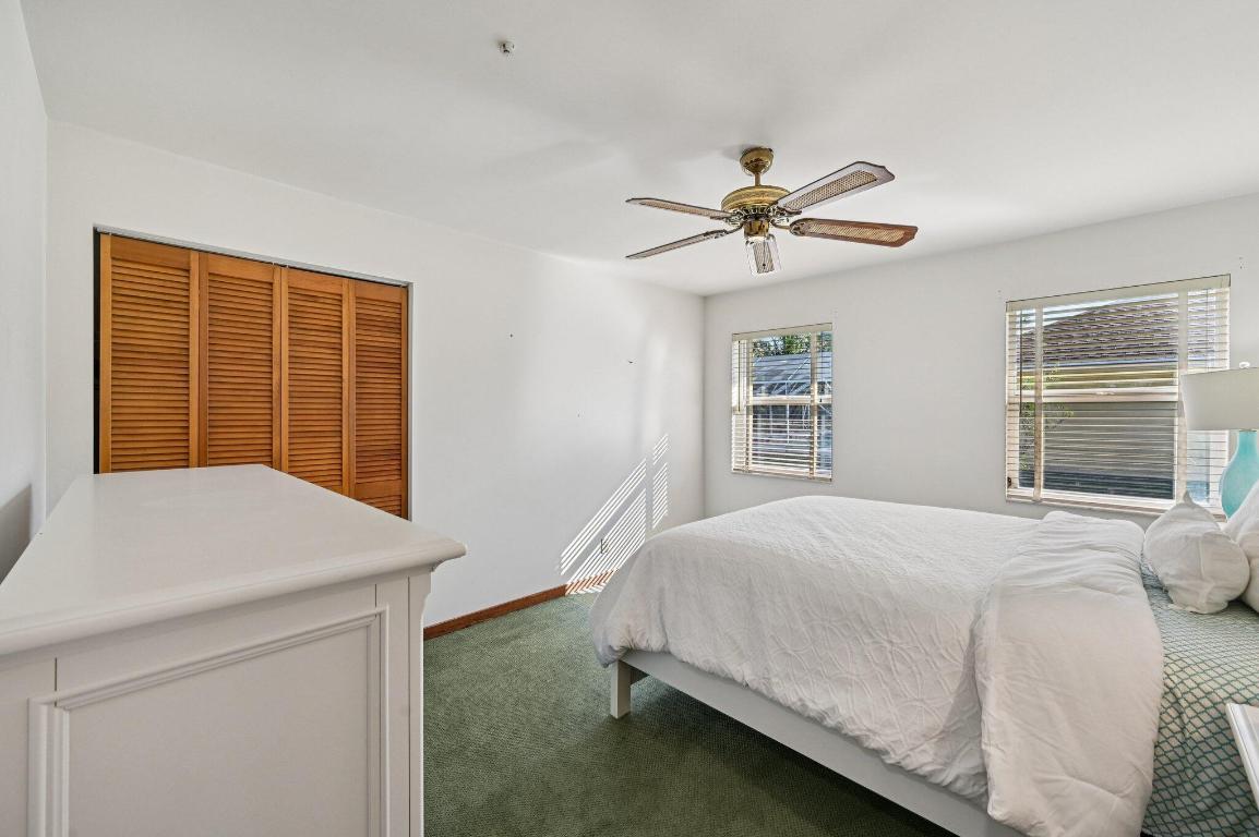 PINEWOOD GROVE OF WELLINGTON - Residential