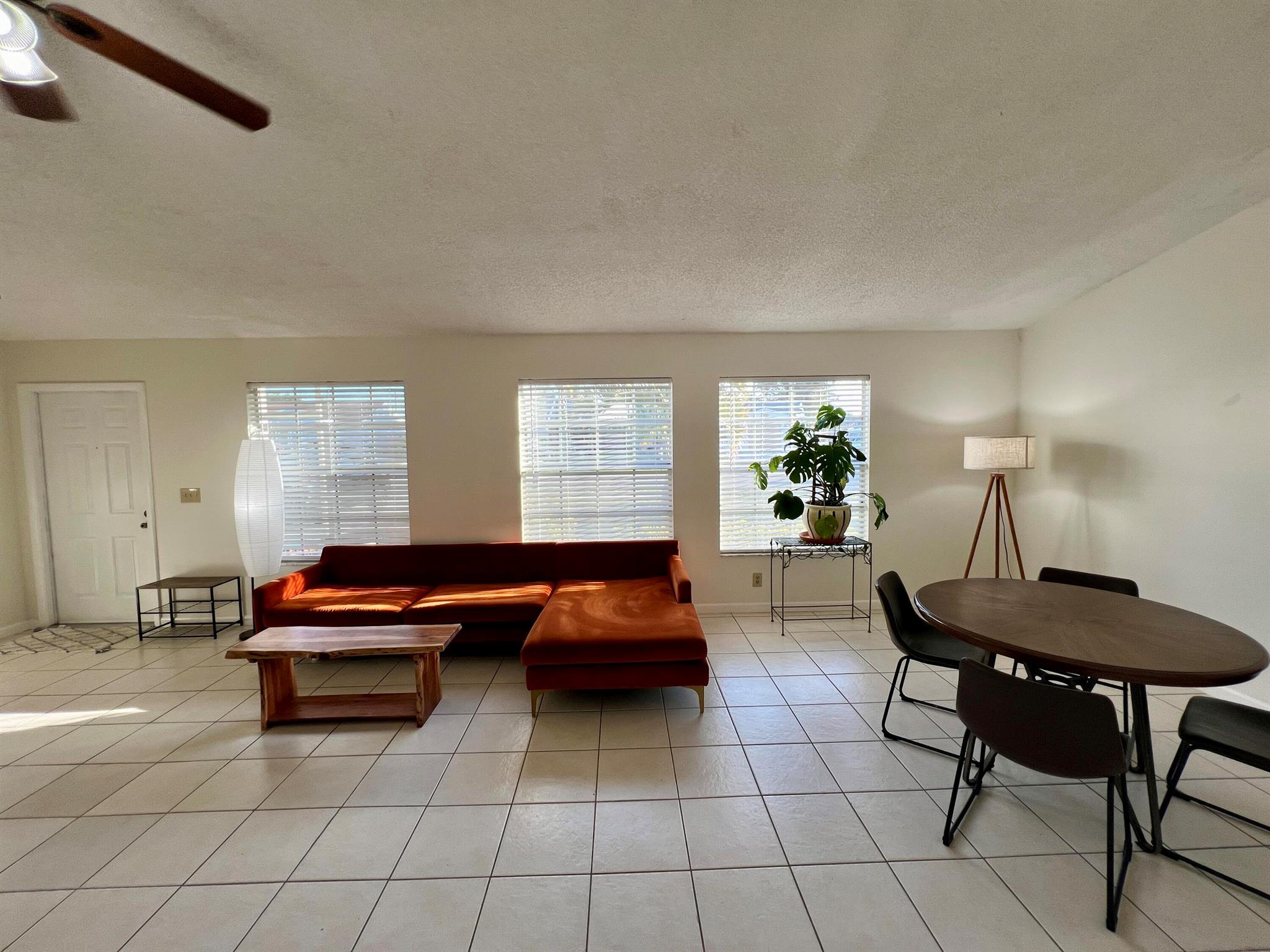 COUNTRYWOOD 2 - Residential Lease