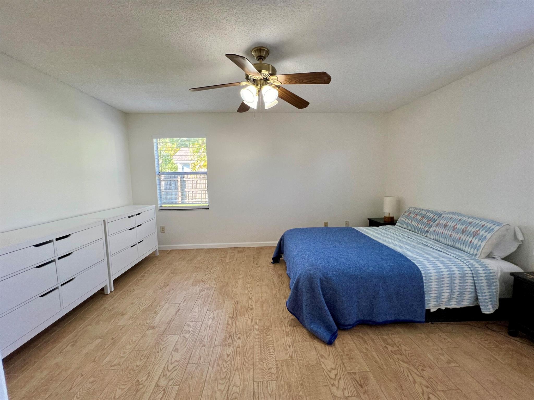 COUNTRYWOOD 2 - Residential Lease