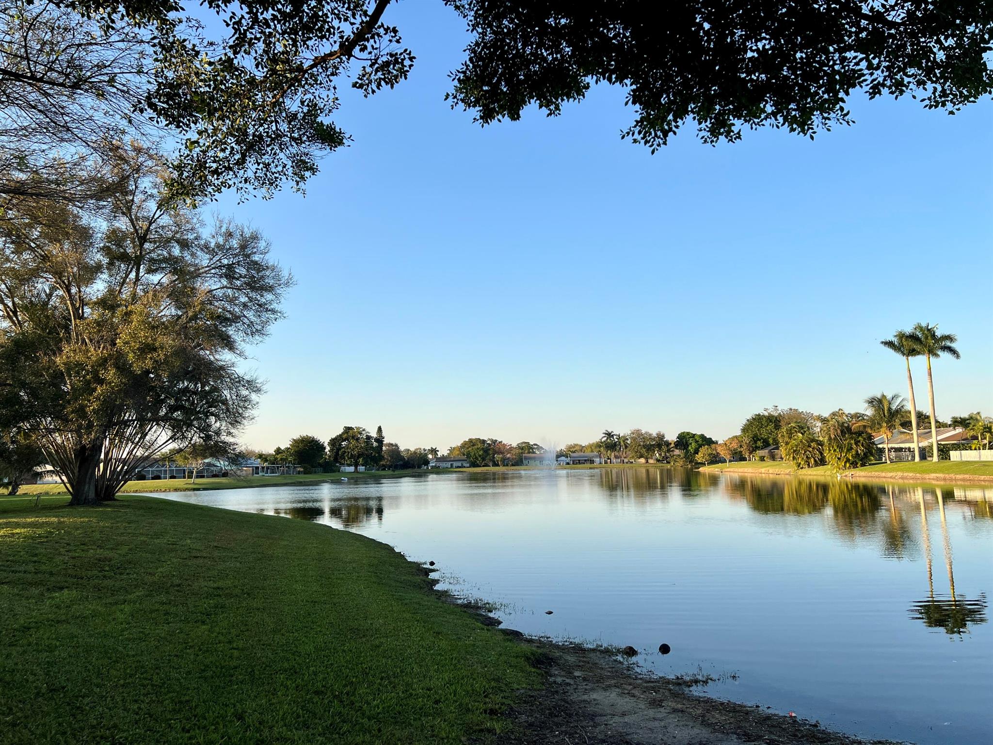 COUNTRYWOOD 2 - Residential Lease