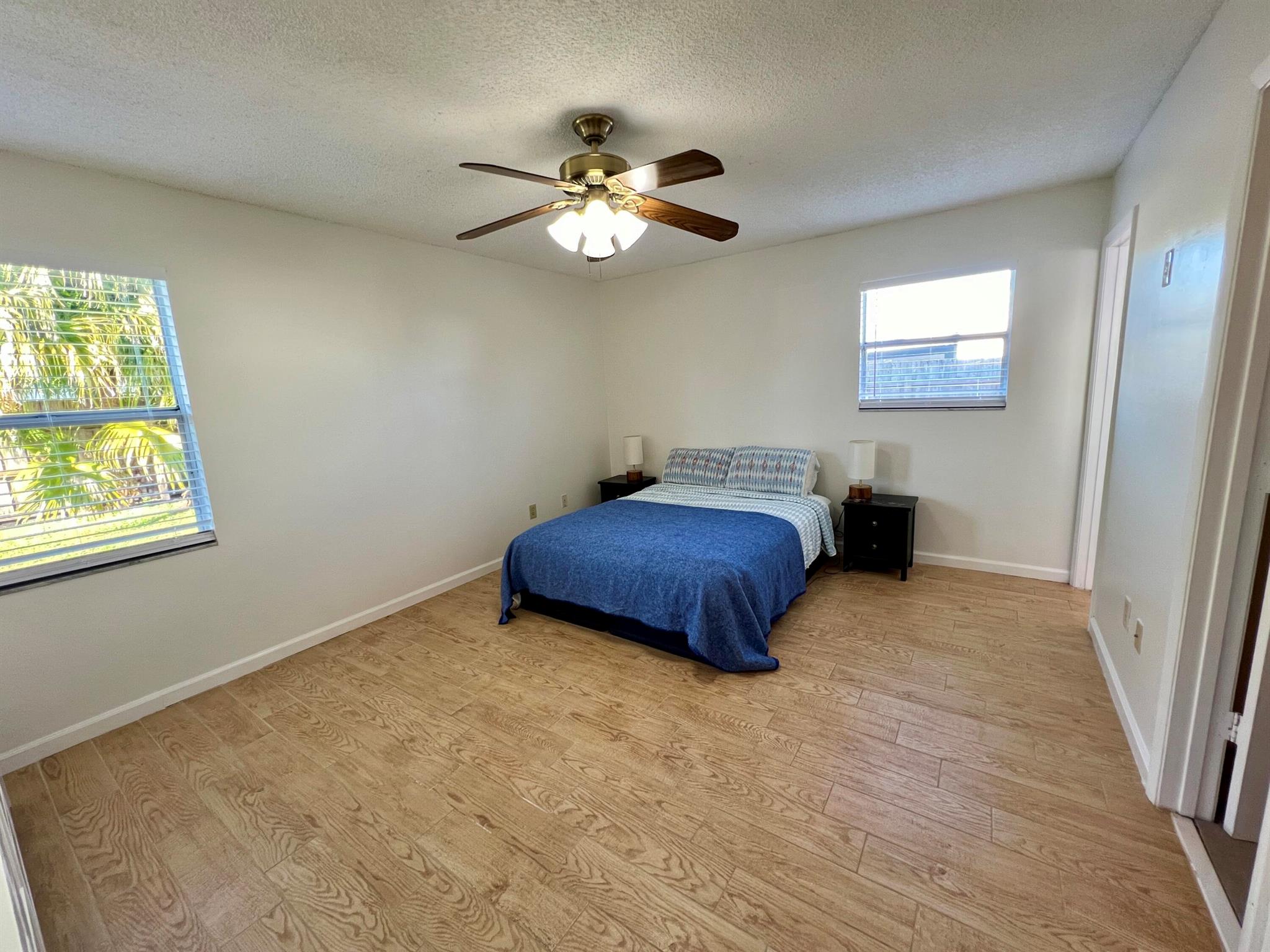 COUNTRYWOOD 2 - Residential Lease