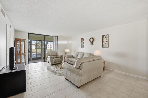 Tiny photo for 4725 Lucerne Lakes Blvd Boulevard E #110, Lake Worth, FL 33467 (MLS # B26001451)
