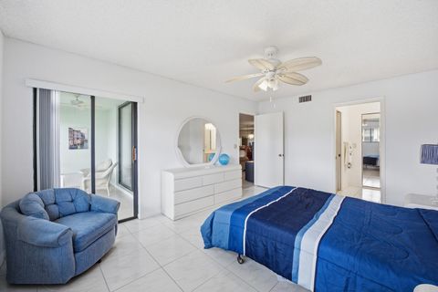 Tiny photo for 4725 Lucerne Lakes Blvd Boulevard E #110, Lake Worth, FL 33467 (MLS # B26001451)