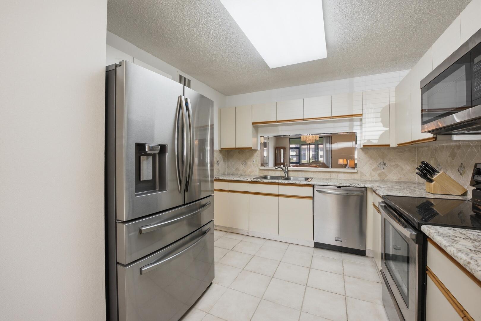 FAIRWAY CLUB CONDO - Residential