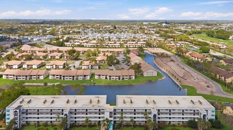 Tiny photo for 4725 Lucerne Lakes Blvd Boulevard E #110, Lake Worth, FL 33467 (MLS # B26001451)