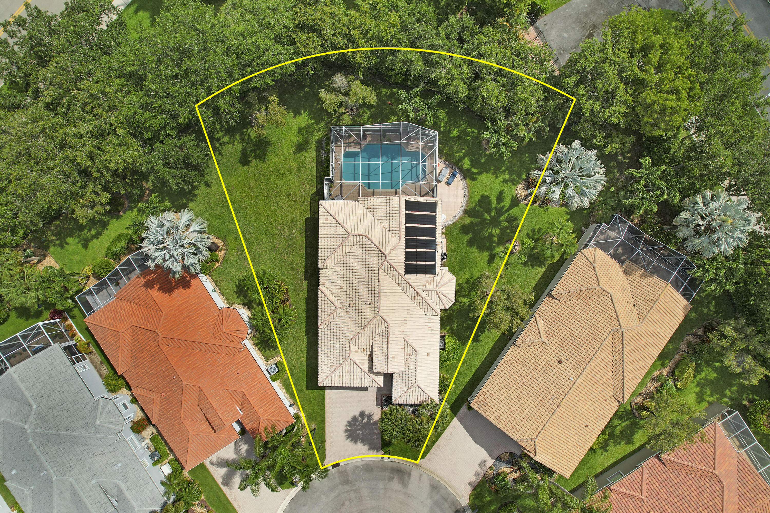 Properties 6584 Pavone Street