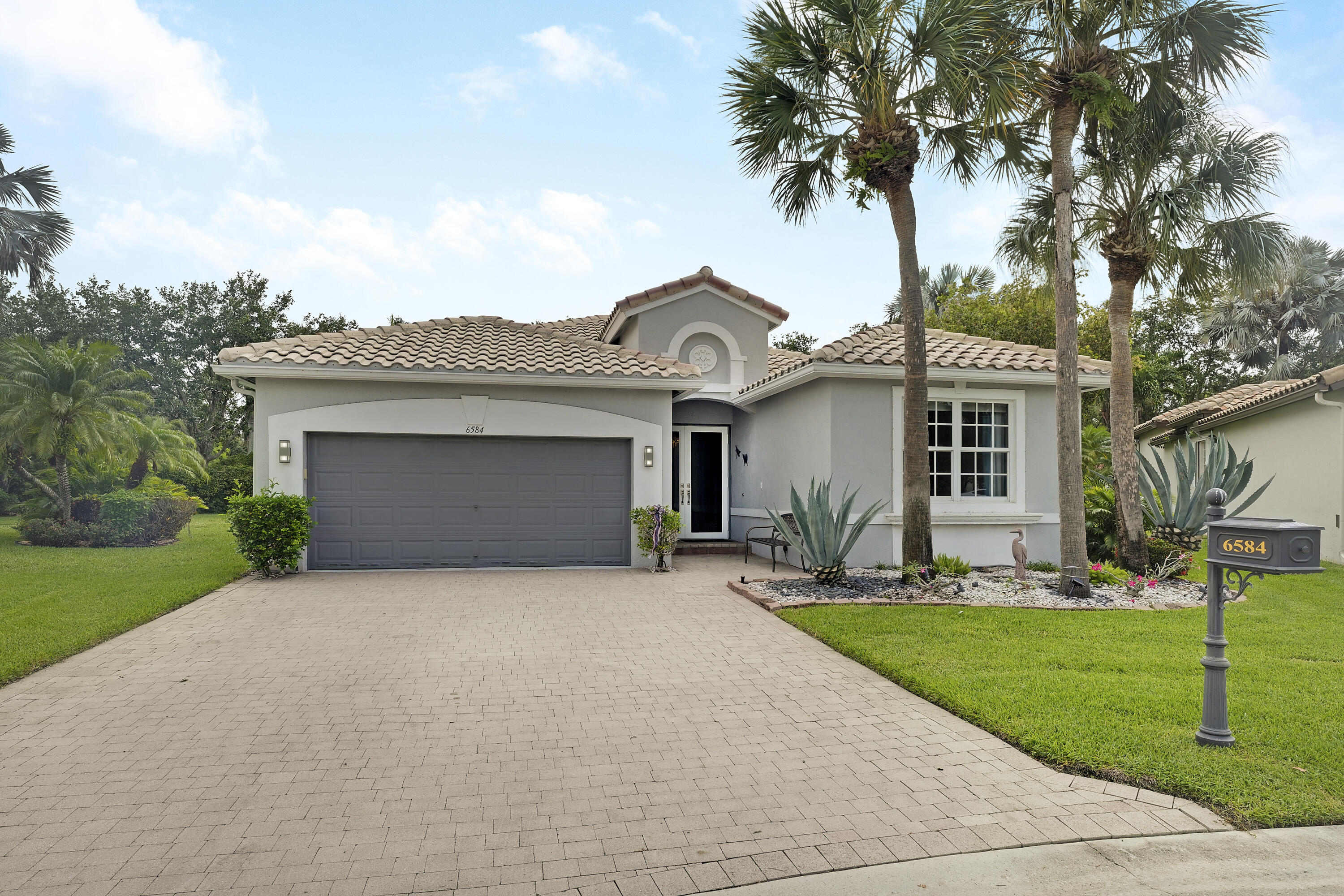 Properties 6584 Pavone Street