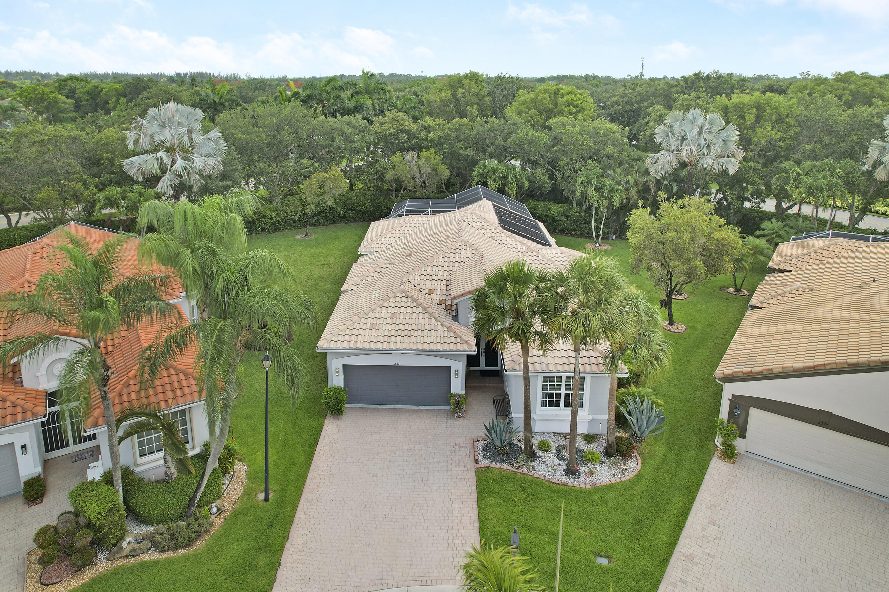 Properties 6584 Pavone Street