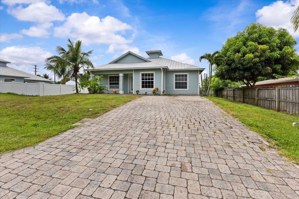 Photo of 3164 SE Orange Tree Place, Stuart, FL 34997 (MLS # R11114435)