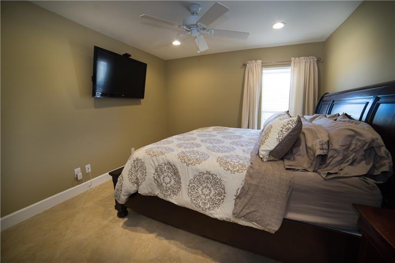 Embarcadero Condo - Residential Lease