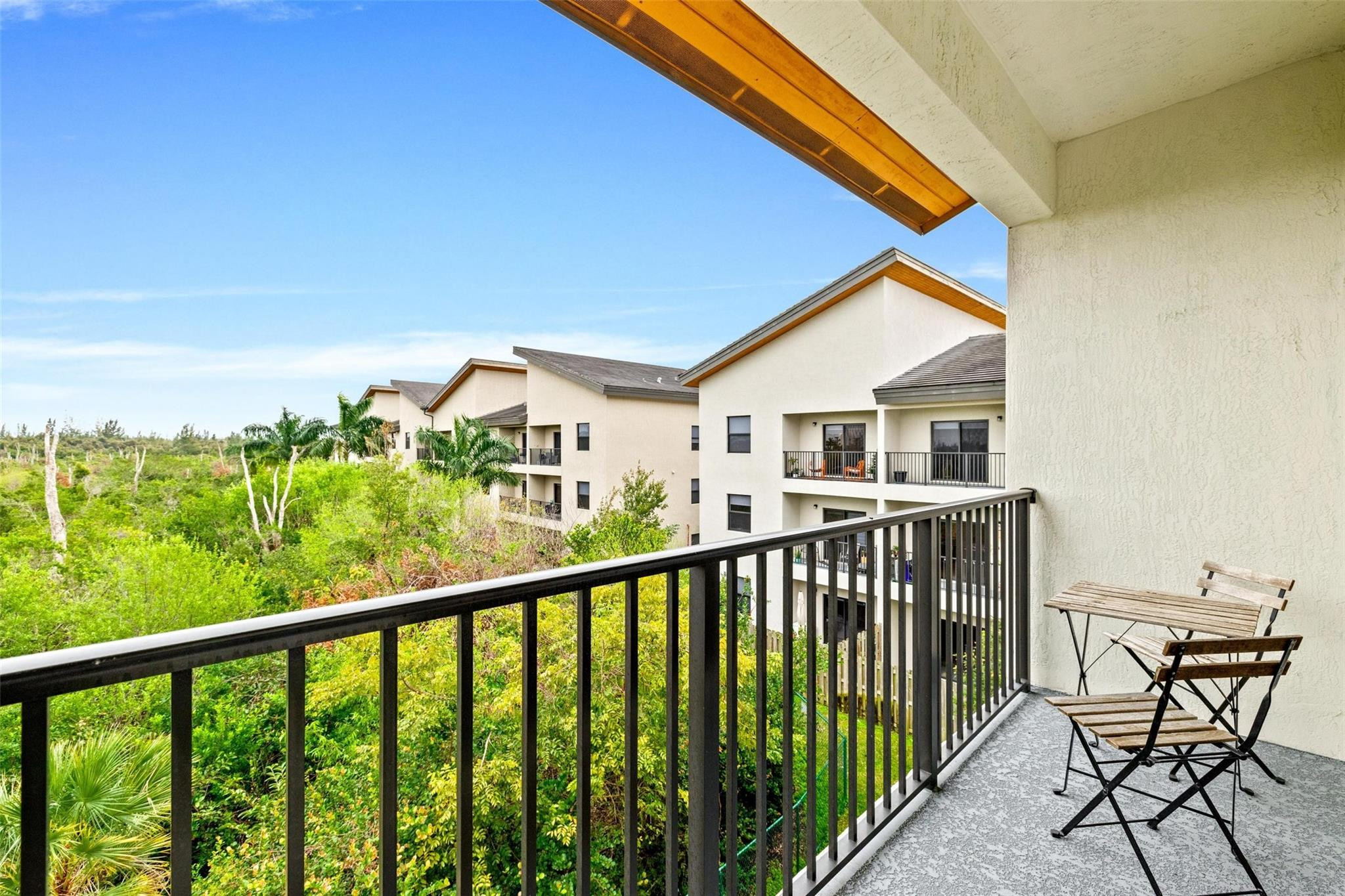 APEX AT PARK CENTRAL CONDO NO 4 - Residential Lease