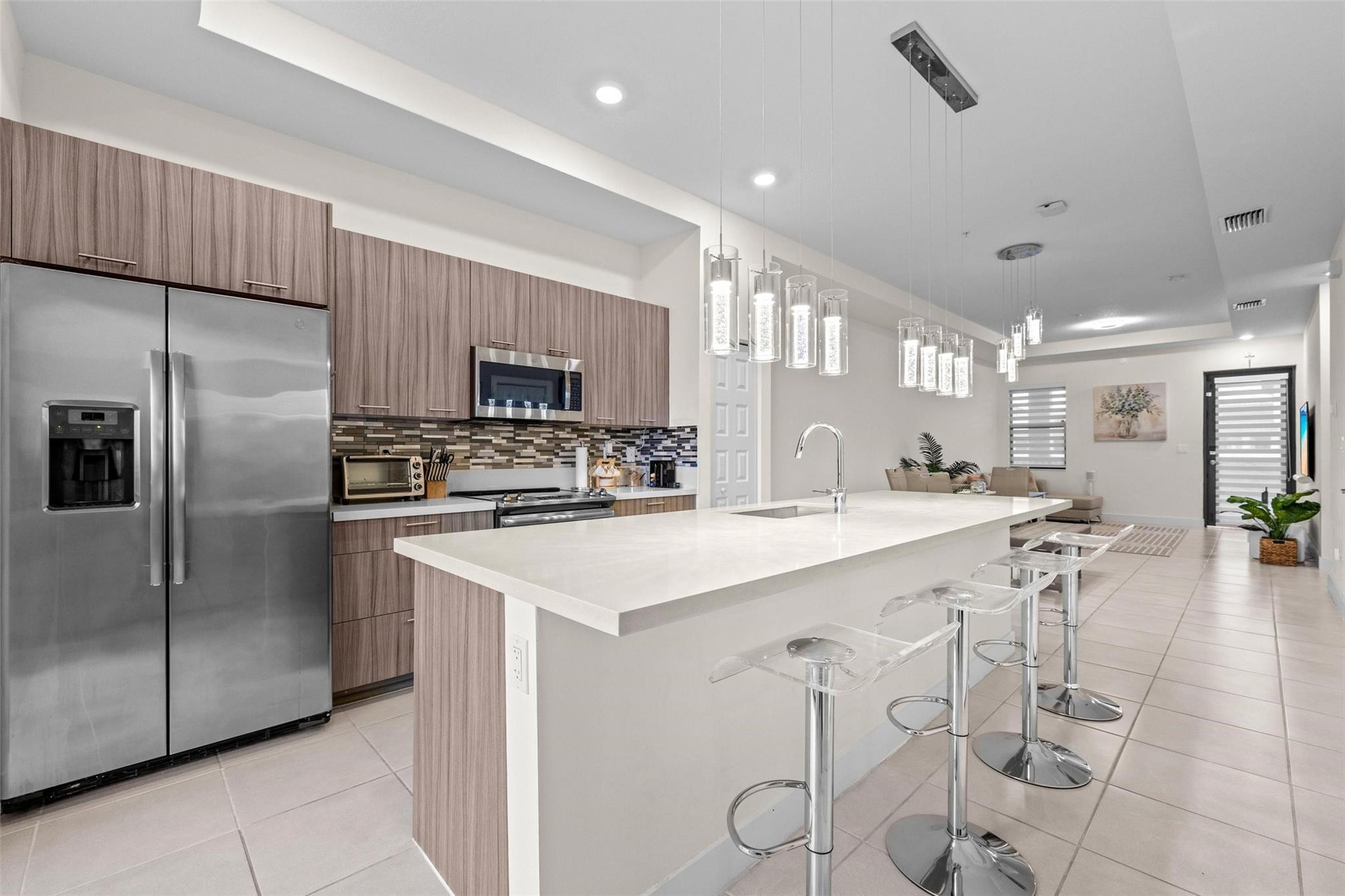 APEX AT PARK CENTRAL CONDO NO 4 - Residential Lease